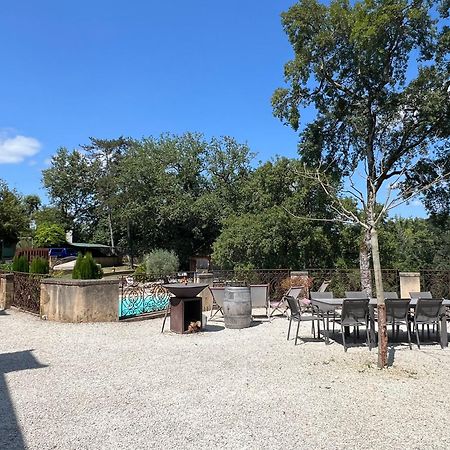 Gite Du Manoir Le Roc Couze-et-Saint-Front Kültér fotó
