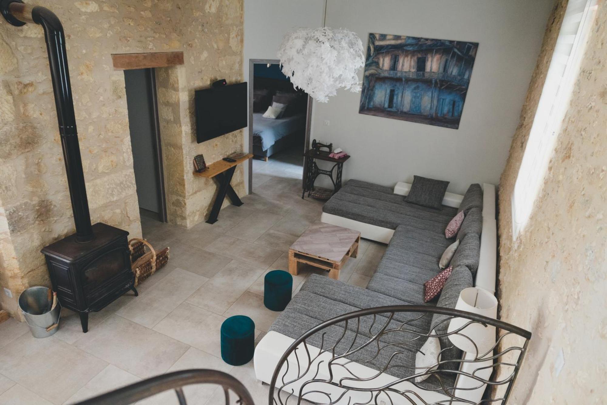 Gite Du Manoir Le Roc Couze-et-Saint-Front Kültér fotó