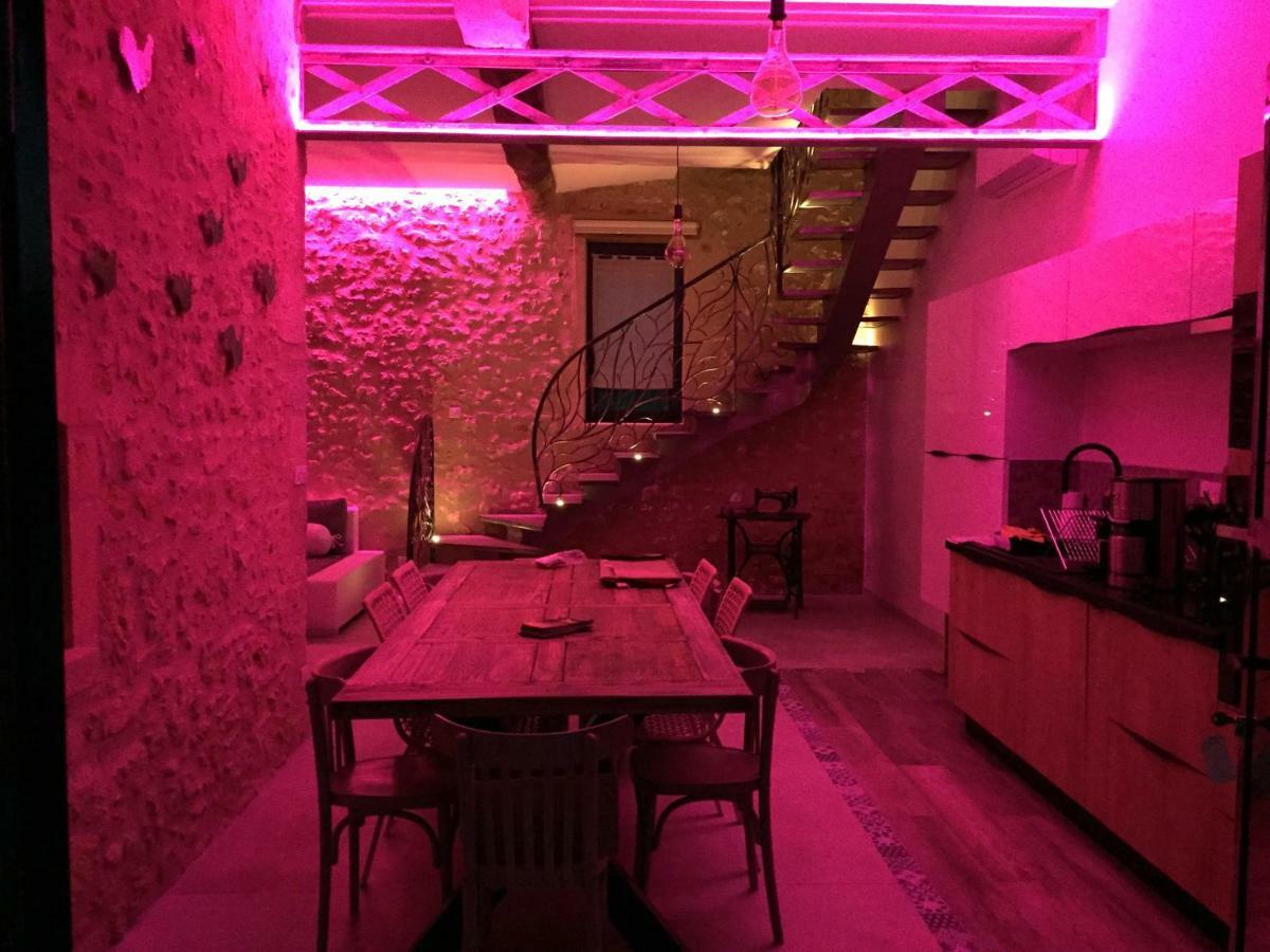 Gite Du Manoir Le Roc Couze-et-Saint-Front Kültér fotó