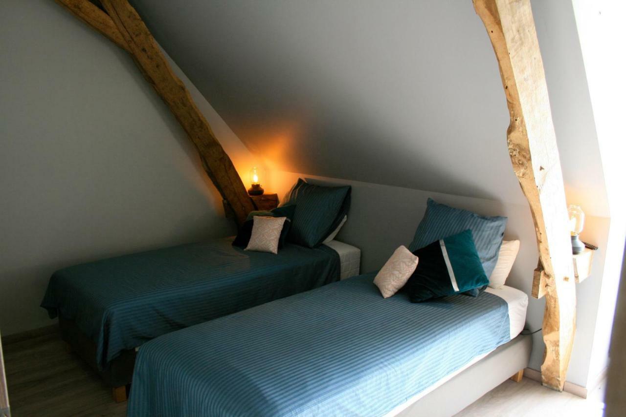 Gite Du Manoir Le Roc Couze-et-Saint-Front Kültér fotó